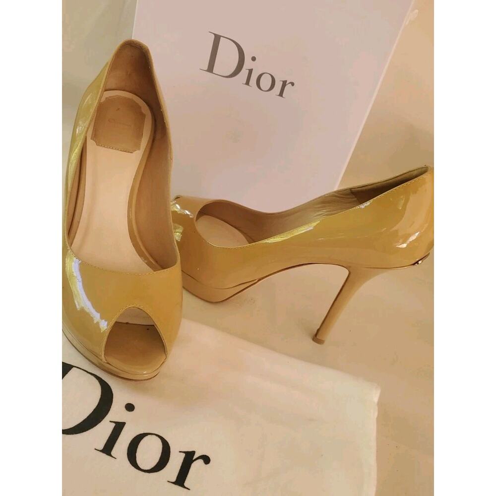 Dior Mustard Patent Leather Miss Dior Pumps Size 38.5 - Picture 2 of 13